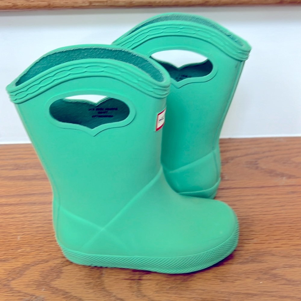 Hunter rain boots size 6
